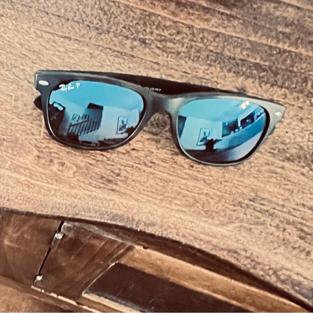 Ray-Ban Tortoise Sunglasses wayfarer RB2132